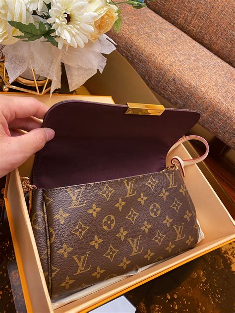 louis vuitton favorite mm inside|favorite mm Louis Vuitton price.